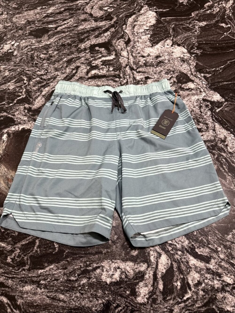 Roark Run Amok Serrano Shorts 4 Way Stretch Grey Blue Mens Size S NWT $68 RS301
